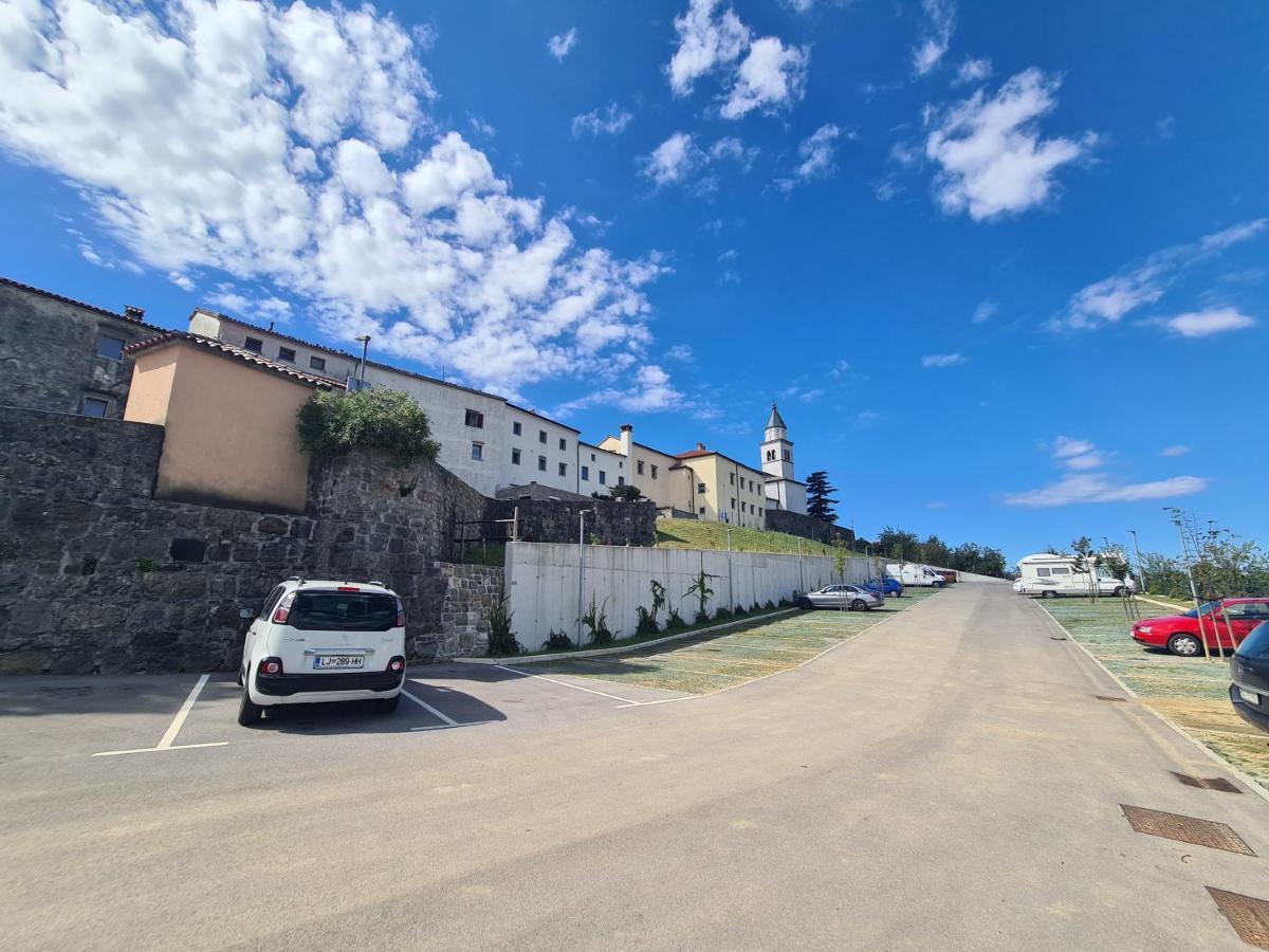 Apartma In Soba Vipavski Kriz Ajdovscina Luaran gambar