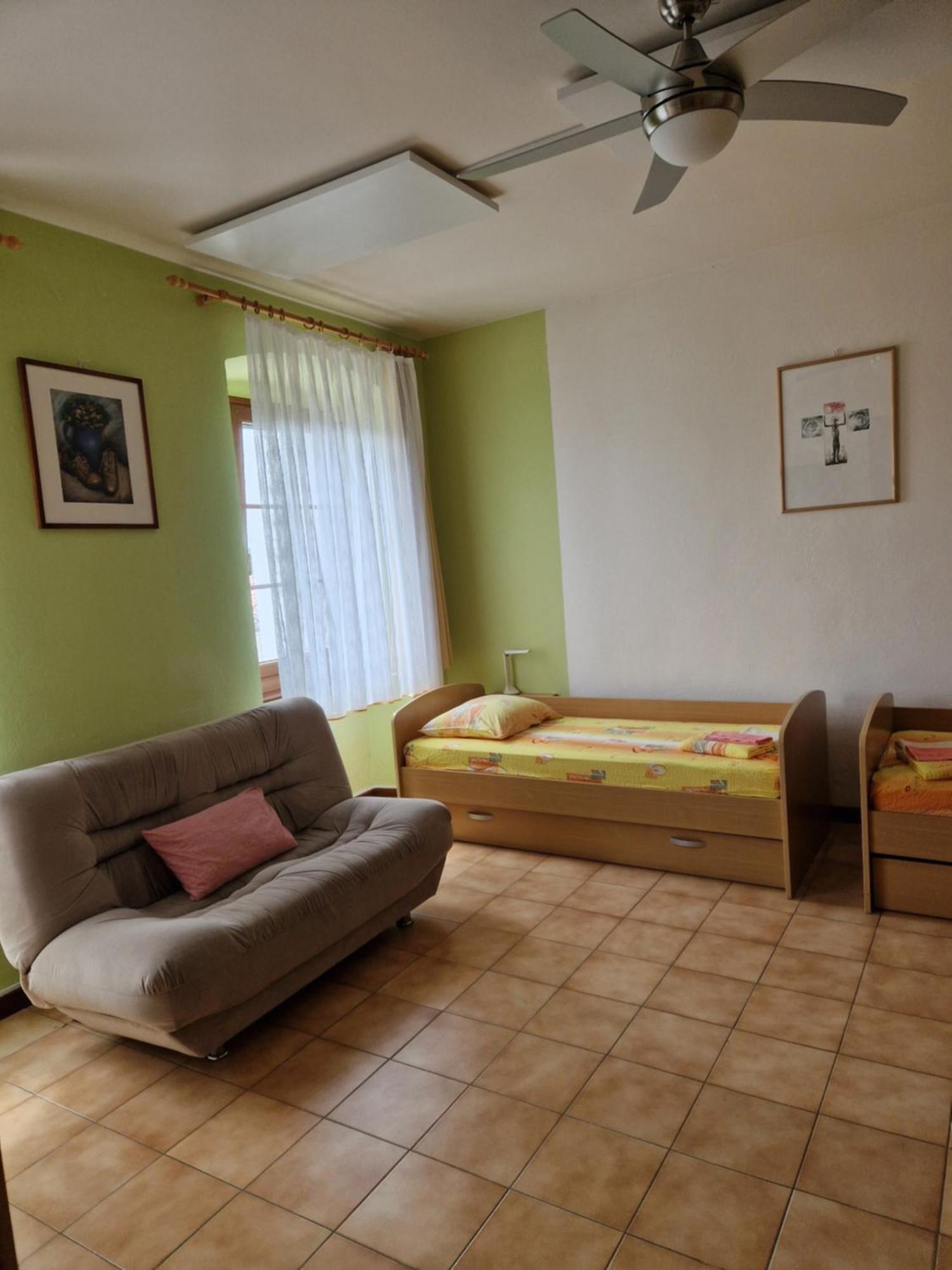 Apartma In Soba Vipavski Kriz Ajdovscina Bilik gambar