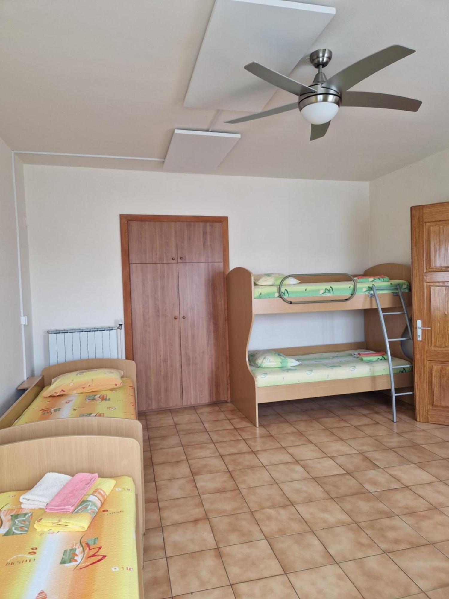 Apartma In Soba Vipavski Kriz Ajdovscina Bilik gambar