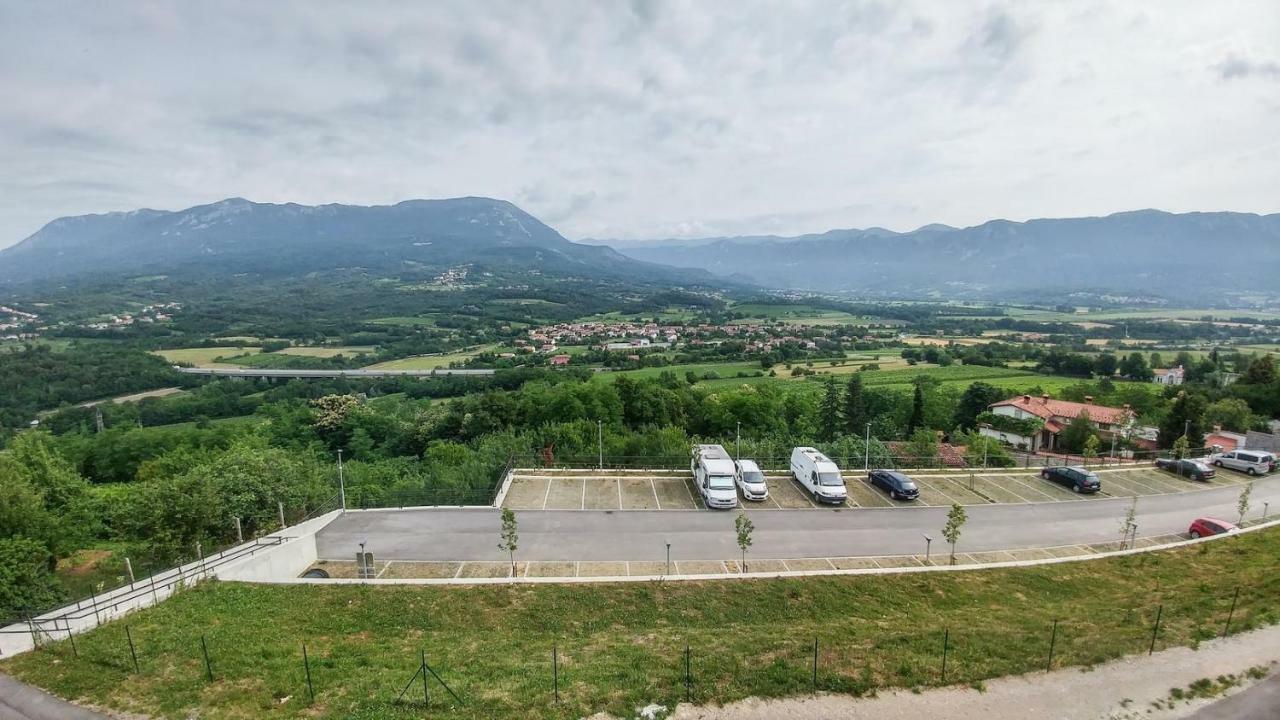 Apartma In Soba Vipavski Kriz Ajdovscina Luaran gambar